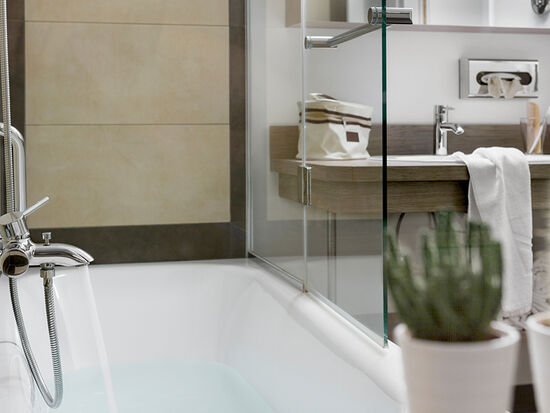 Junior Suite Bad mit Badewanne